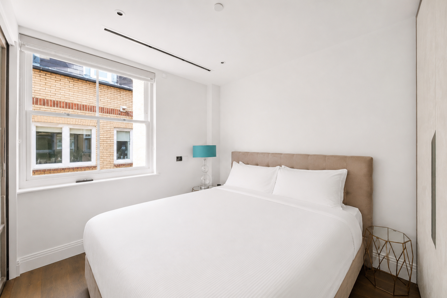 Deluxe Suite1
